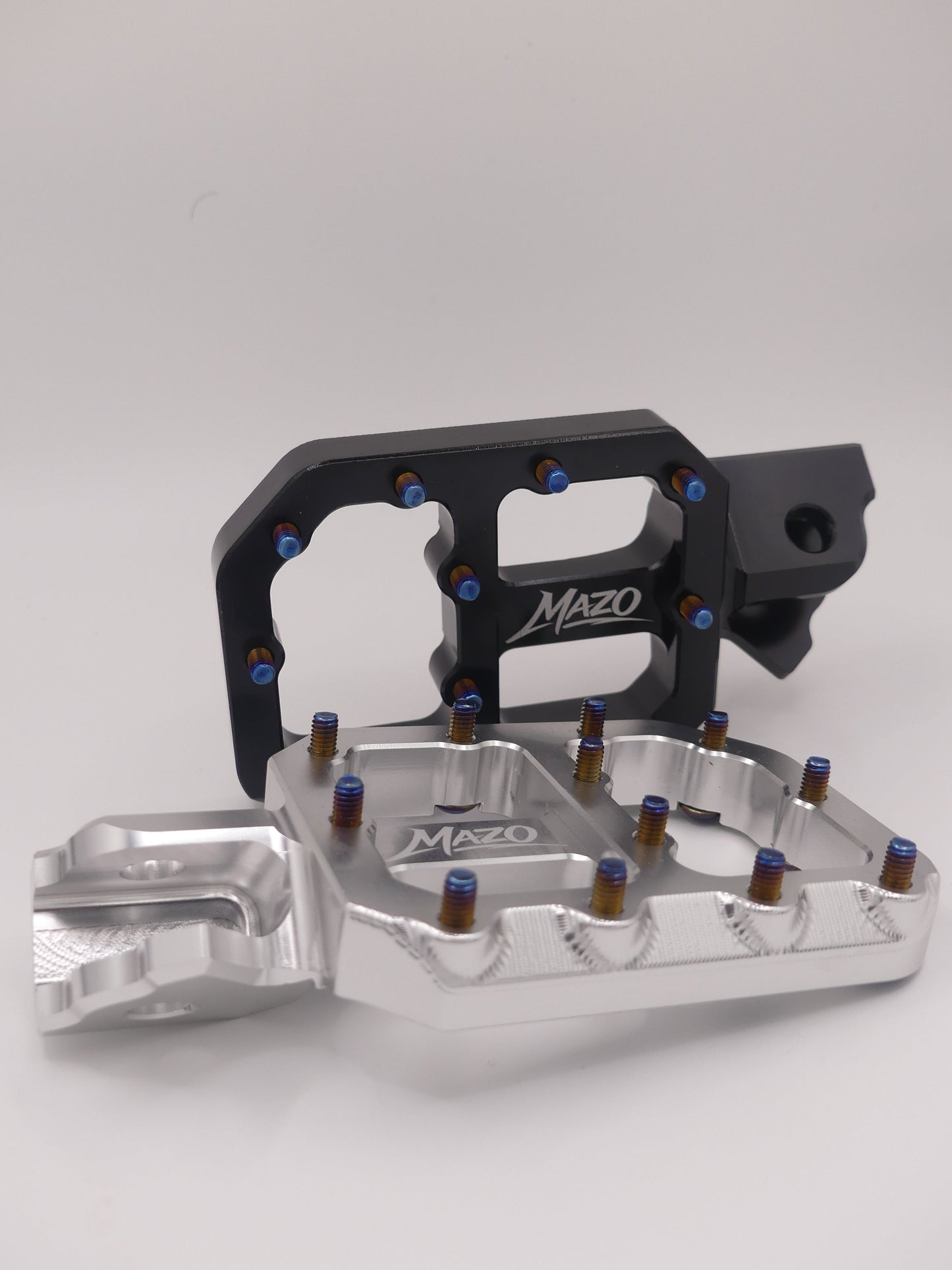 Yozma IN10 wide pegs