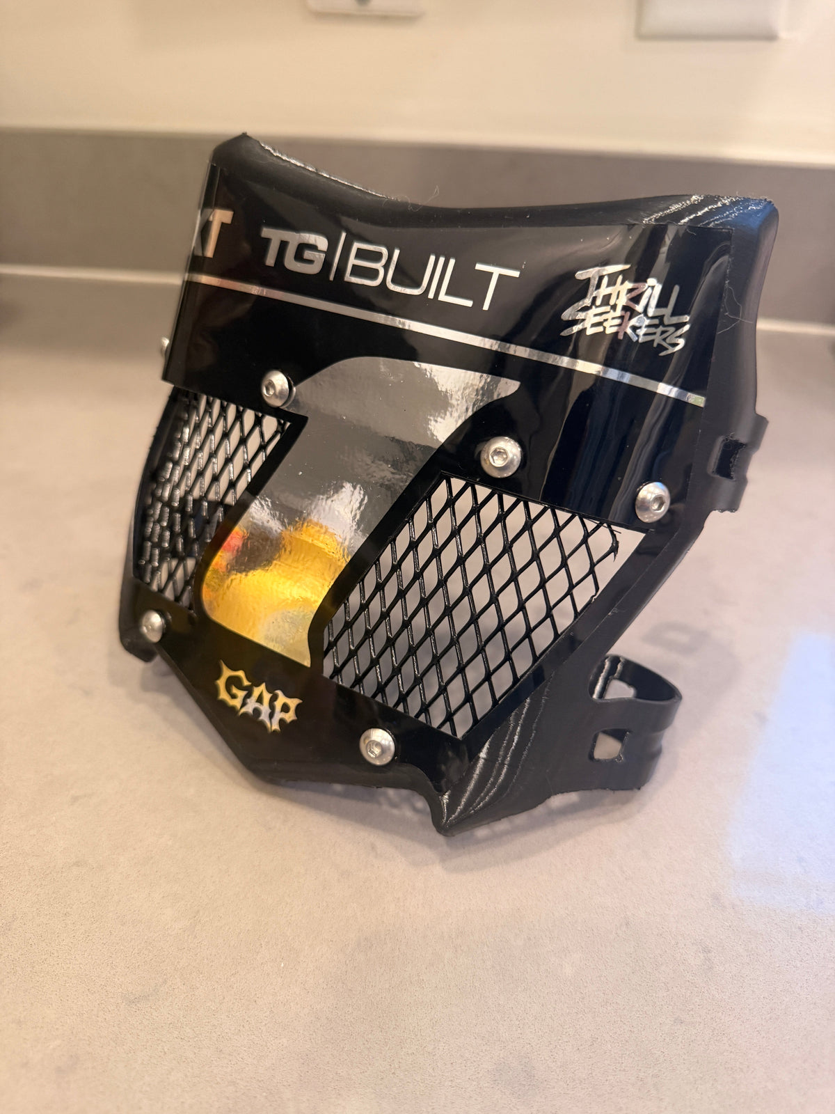 Vented gap plate